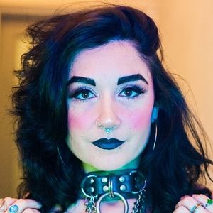 Meet your Posher, Blaire